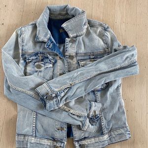 Acid wash Jean jacket Kut from the kloth size s